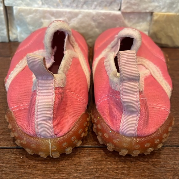 Pink Baby water shoes - Picture 5 of 6